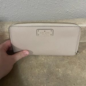 Nude Wallet - Kate Spade